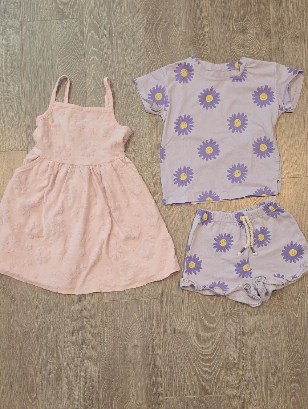Zara Lilac Daisy Tee with Matching Shorts And Pink Dress